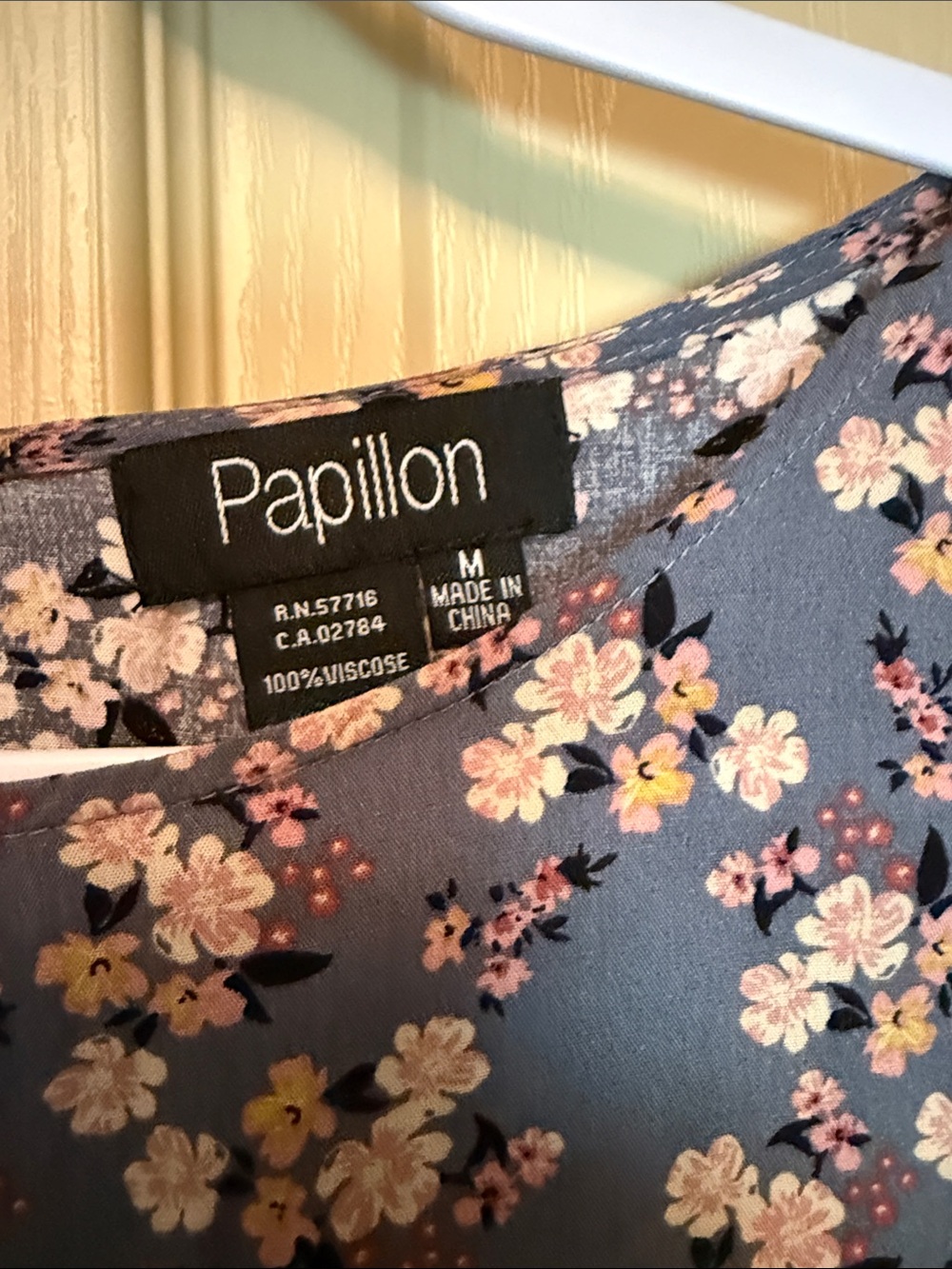 Papillon Blanc Dusty Blue Floral Ruffle-Sleeve Midi Dress - Picture 2 of 3
